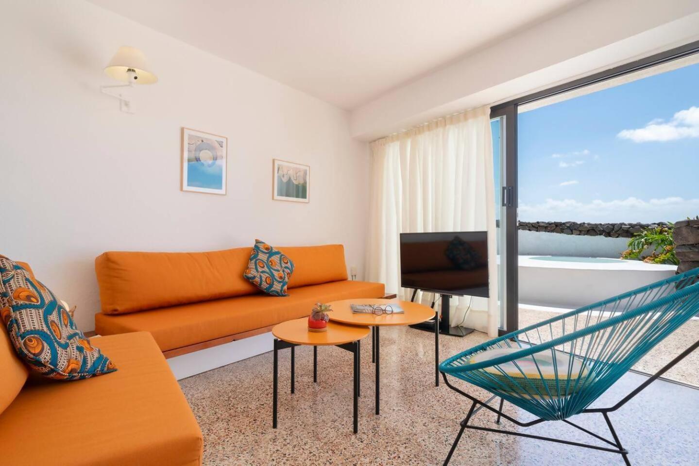 Lanzarote Famara Beach Bungalow Luaran gambar